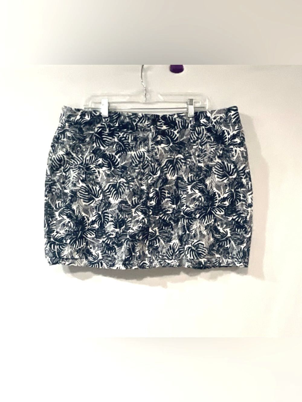 Woman Within Tropical Palm Leaf Skort 20W Navy Blue White Plus Size Pockets